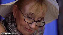 hd 21sextreme horny granny gets nailed during work break best