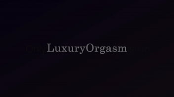 hd wwwyoupron i excite my girlfriend so that she comes from her fingers orgasms moans best