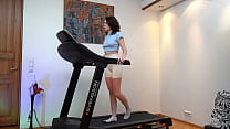 hd friend sweaty gym sex pussy pumping on the treadmill best