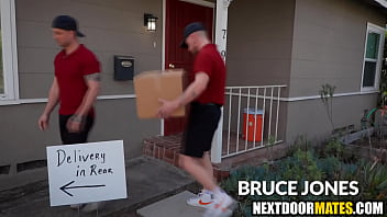 hd dilf customer threesome fucking delivery boys best